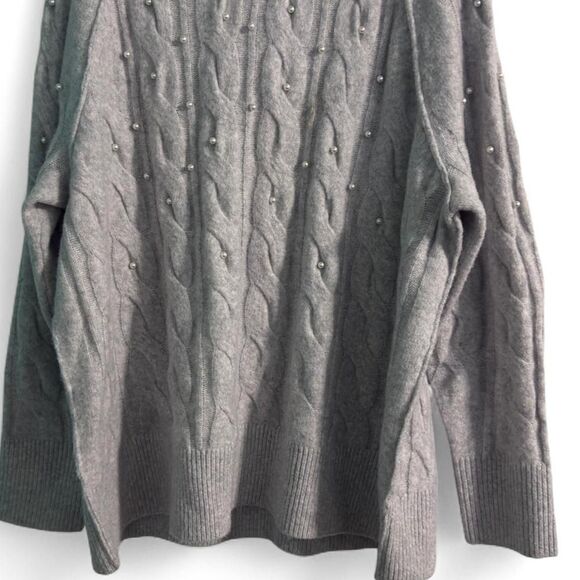 aerie Sweaters - Aerie Cable Knit Sweater NWT Size Medium Heather Grey Pearl Beads Crew Neck